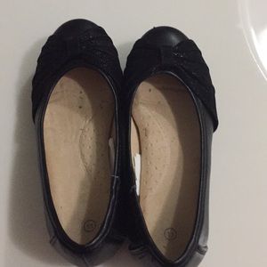 Size 11 kids ballet flats